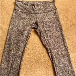 Lululemon cropped pants